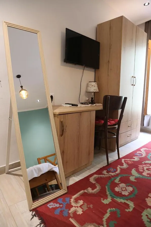 Agora Bed & Breakfast Vlore 0*,  Albania