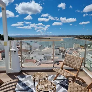 https://rooftop-guesthouse-alvor.hotelaalgarve.com